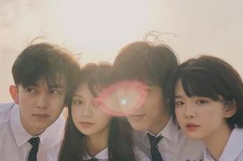 丽柜 - 观看图图最新御姐写真，尽享高质量图包分享！