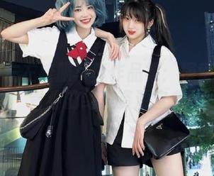 丽柜 - 左左校服写真作品集：探索时光与青春的绝美资源宝典