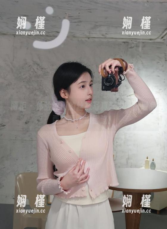 丽柜 - 体验钟情的丝袜写真艺术，获取免费美图，别错过！
