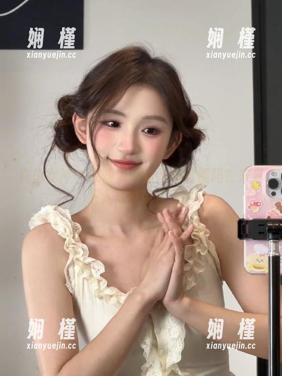 克拉女神-宋黛 克拉女神 - 想知道网盘里的宝藏吗?宋黛双人写真带你飞!
