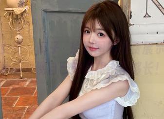 克拉女神 - 高子琁瑜伽图册免费展示，想学却发现自己的腿根本不够长！