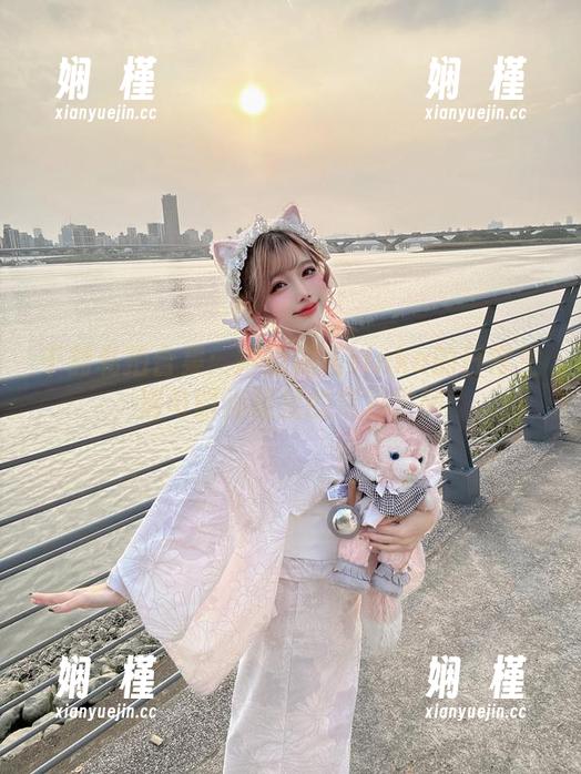 千鹤私拍合集：冲田凛花rinka的日常生活与时尚碰撞的精彩瞬间