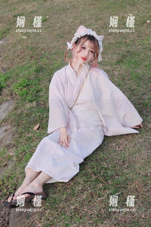 在线欣赏冲田凛花rinka的独特粉色写真合集，感受每一份柔美与诗意！