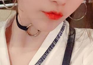 啾小妍的私拍图集，丝袜与魅力交织，尽情展现她的无限风采！