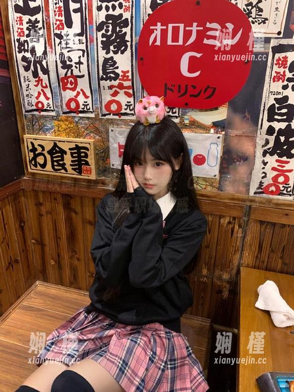 喵糖映画 喵糖映画隆重更新写真集:OL制服裙带你感受职场诱惑