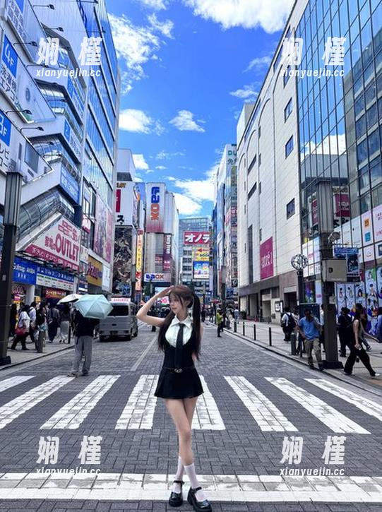 嗲囡囡 - 探索娜依灵儿的秘密：全套图集展现她独特魅力与艺术风范！
