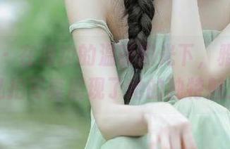嗲囡囡 - 在海边的温暖阳光下，雅茹老师私拍写真展现了她的独特魅力