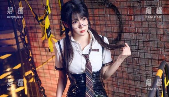 独家推出：“坏露露香宝”穿搭无圣光水手服的精美图片，尽显时尚魅力