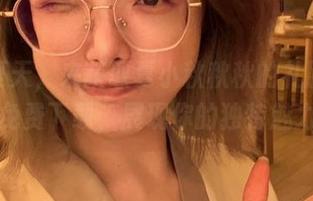 这个夏天，来获取夏小秋秋秋的礼服图集，免费下载，展现你的独特魅力！