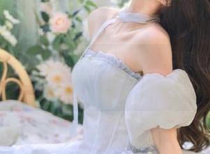 头条女神 - 走进coco的美脚写真世界，发现图包中隐藏的惊喜！