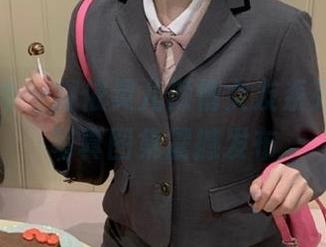 头条女神 - 娜依灵儿倾情女友系列，精彩写真图集震撼发布