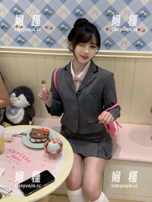 头条女神 - 娜依灵儿倾情女友系列，精彩写真图集震撼发布