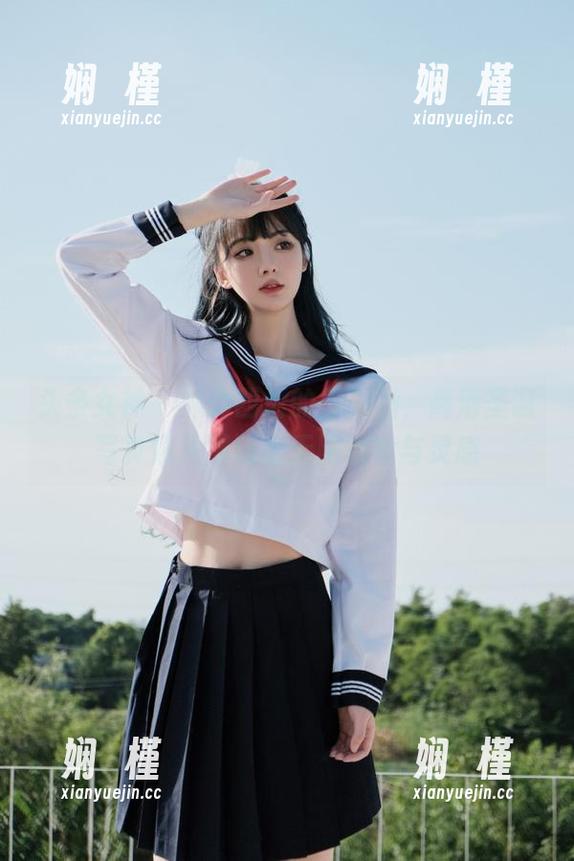 头条女神 - 魅力四射的王一涵，高清圣诞写真照片展现出无限创意与灵感