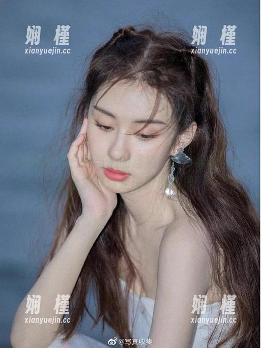 头条女神 - 心与心的连接，莫小希护士写真合集带你走进护理世界！