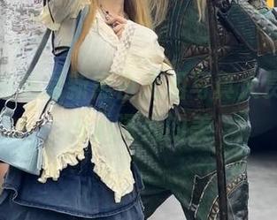 奇行家狗崽最新黑白无相写真大赏，寻找内心深处的美
