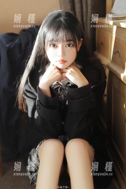 微密圈 - 免费体验奈斯希希瑜伽写真资源，展现你的优雅与灵动！