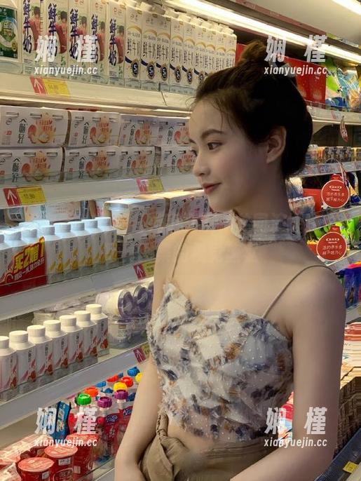 女刺客 微密圈 - 女刺客携手女友,共同演绎迷人写真图集的视觉盛宴