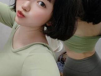 全面汇总奶桃桃的薄暮作品全集，领略她不一样的艺术风格