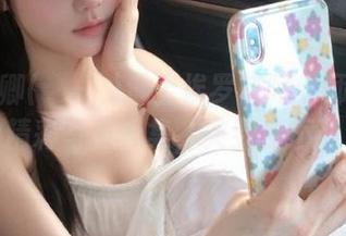 当姜仁卿(강인경)遇上埃罗芒阿老师：分享她的精彩写真合集，笑到停不下来！