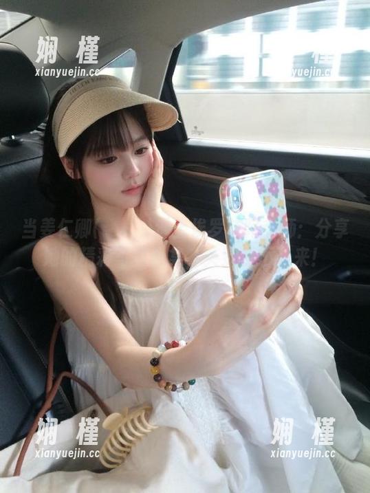 当姜仁卿(강인경)遇上埃罗芒阿老师：分享她的精彩写真合集，笑到停不下来！