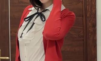 领略小野妹子w在连体衣中的风格魅力,珍藏写真作品集与资源