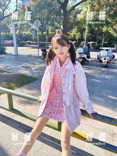 尤果网 - 在运动里的夏倪可ella私拍套图：每一个动作都在挑战我的平衡感和自尊心