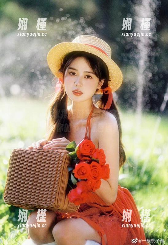 尤果网-球球 尤果网 - 球球携圣诞美图盛宴,免费下载,为你的节日增色添彩!