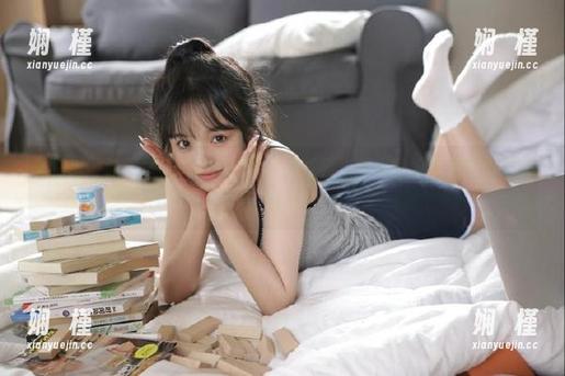 尤物馆 - 陆萱萱Cecilia的水手服写真，精美壁纸带来清新视觉盛宴