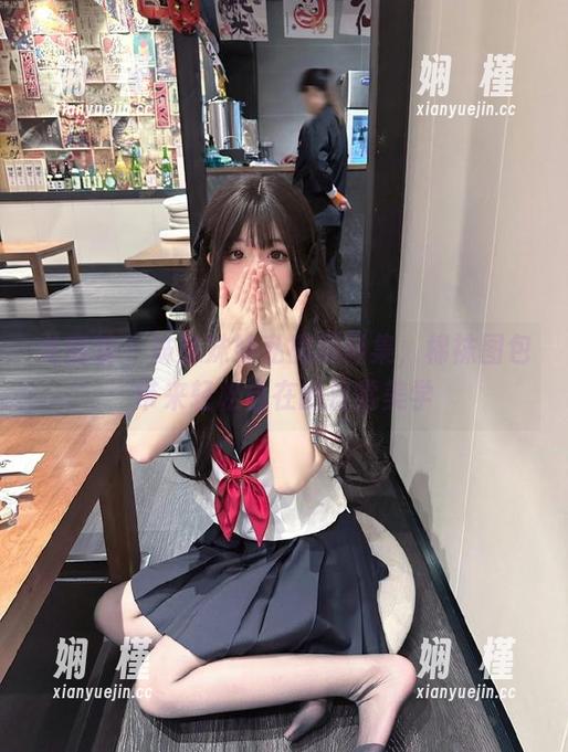 尤蜜荟 - 姝姝妹妹私房摄影集，棉袜图包带来轻松自在的日常美学