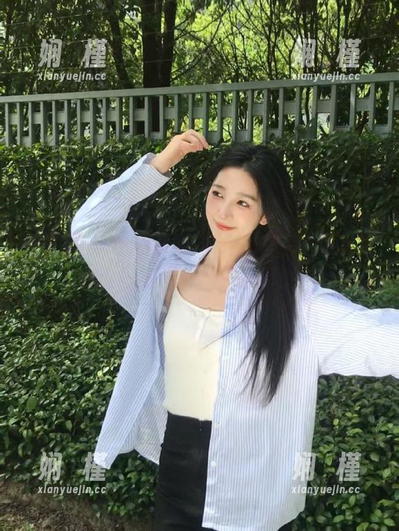 尤蜜荟 - 与白茹雪Abby共享美好：精美棉袜美图与套图，温暖心灵之旅
