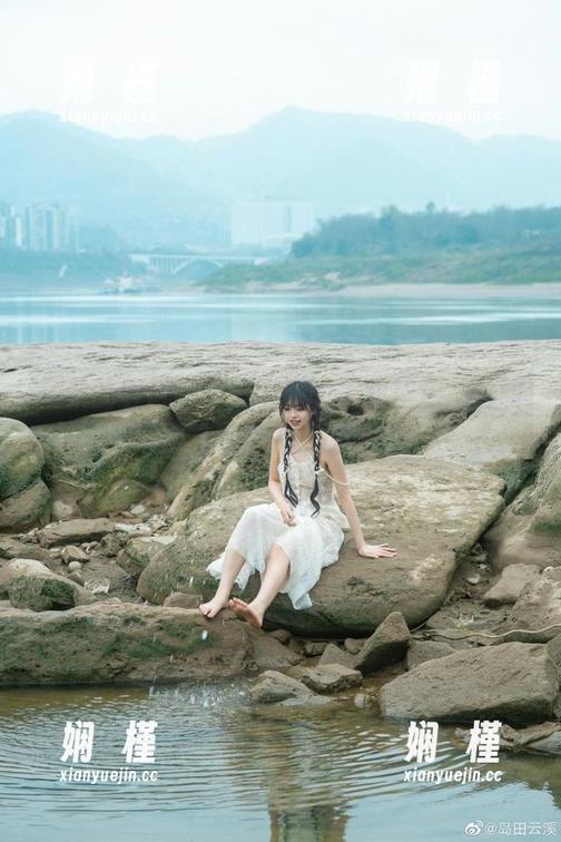 轻柔的春风与岛田云溪的美图精选，共同谱写春日的温暖篇章