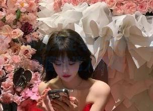 异思趣向 - 小九美足写真全集:欢享每个角度的迷人瞬间