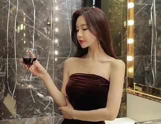 异思趣向 - 探索小宝的古典之美，半筒丝念写真网盘限量下载，不容错过！