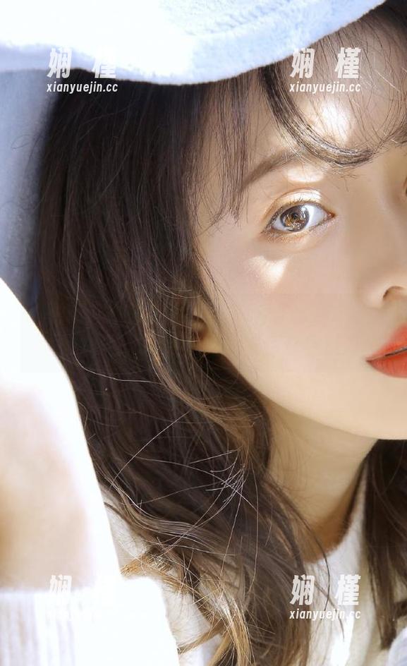 推女神 - 新鲜出炉的黄可christine长腿写真图包，尽显她的无限自信与魅力
