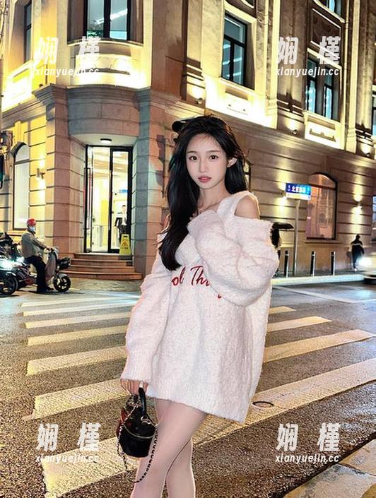 微密圈 - 欢迎进入高清提袜少女学姐的世界，超美图包不容错过！