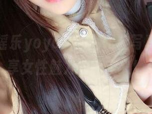 从“摇摇乐yoyo”的高跟鞋写真中，分享女性魅力的新定义！