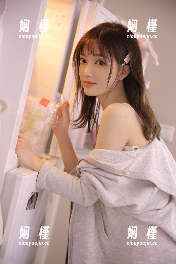 星颜社-李丽莎 星颜社 - 观看李丽莎的秘密写真,揭示她如何通过镜头传达个人故事与内心情感!