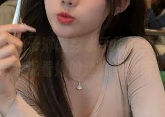 微密圈 - 林子琳喵穿水手服的梦幻瞬间，快来观看她的迷人原图哦！