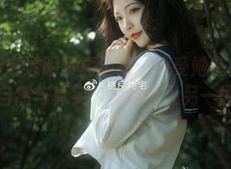 桃良阿宅透明写真全集：感受她在镜头前的自然与真实，把你带入另一世界