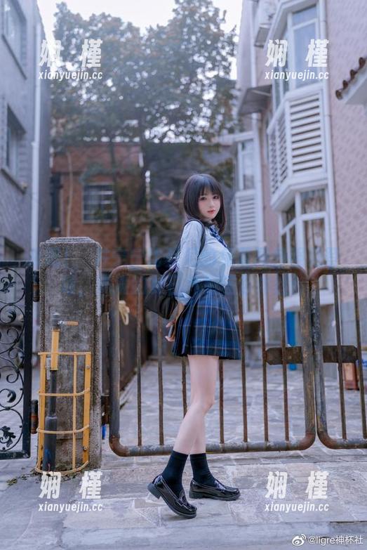 来吧！桜井宁宁比基尼的免费图包强势登场，满满的夏日气息等你体验！