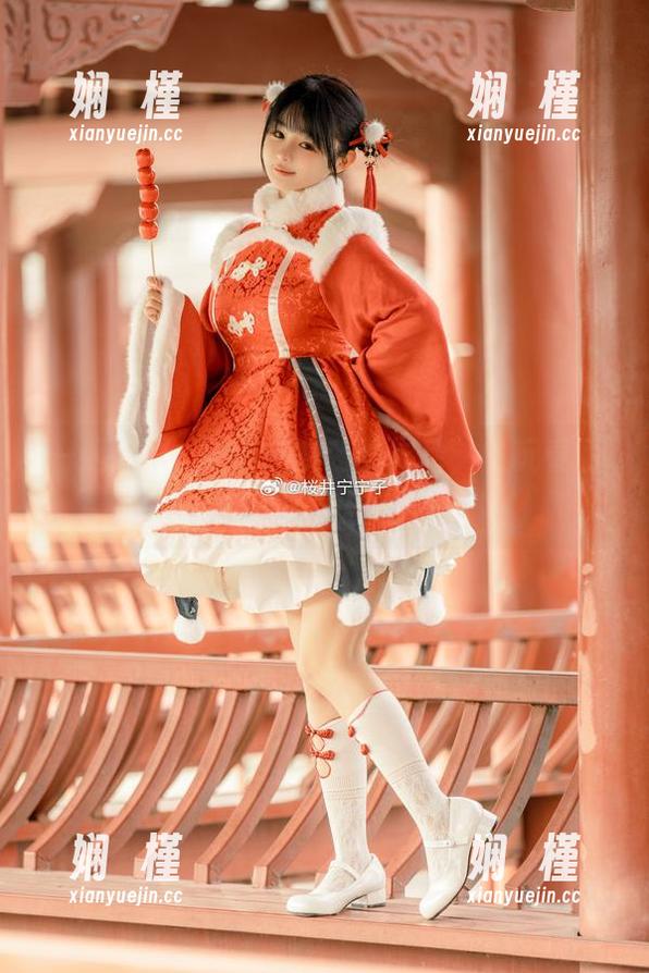 一起欣赏桜井宁宁的私拍作品，电玩春丽展现经典与激情