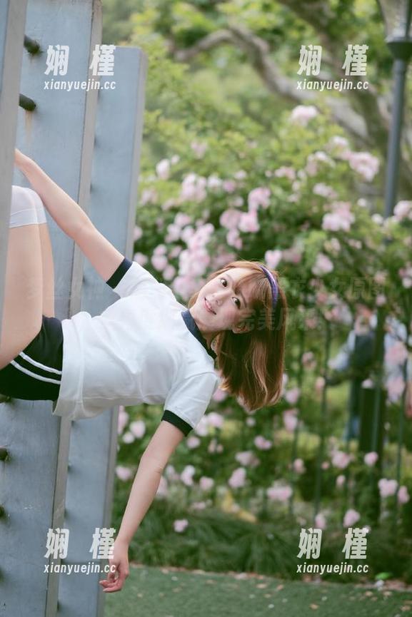 梦丝女神 - 福利合集：晓晓黑衣少女原图，多角度细腻展现完美风采！
