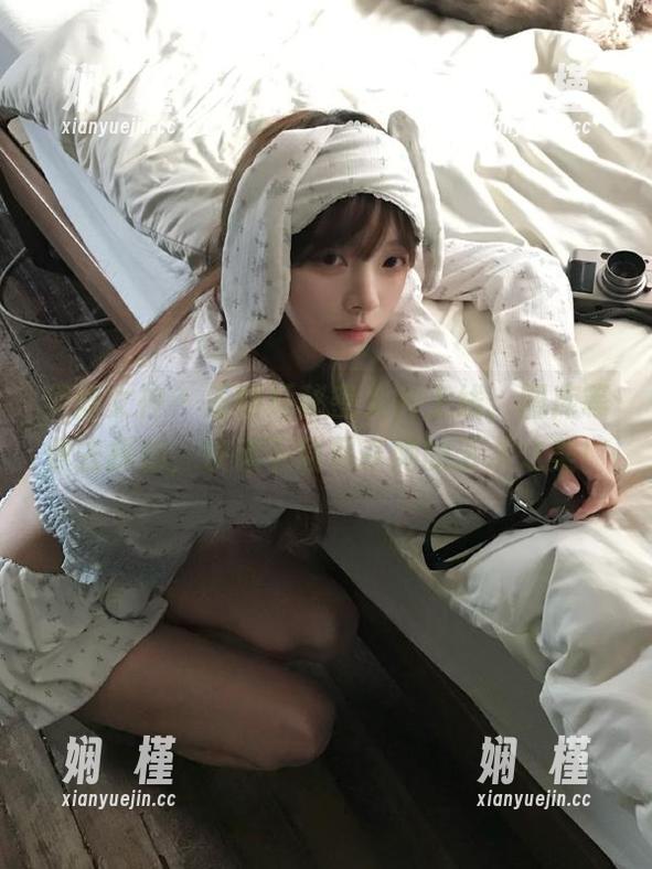 梦丝女神 - 王娇娇秘密大片上线，图库等你去探秘，快速下载尽享她的艺术之美！