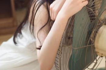 森萝财团 - Sia厨娘的写真，网盘下载链接你敢点吗？