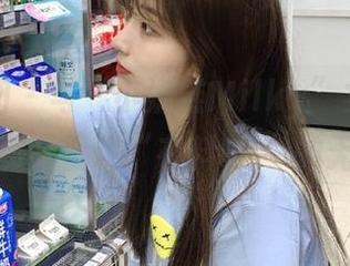 森萝财团 - 与“小奶糕Milky”共享定制图片之旅，呈现“有料01”的无限精彩