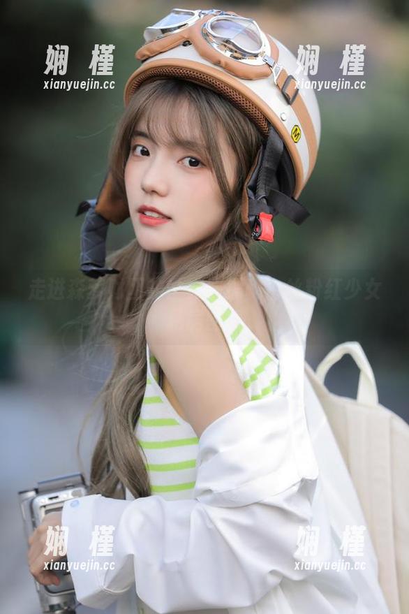 走进森萝财团的世界：揭秘白丝粉红少女私房图集