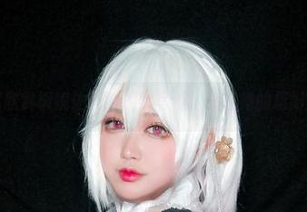 一起欣赏椒妮佐仁的加贺写真，分享她的摄影心情
