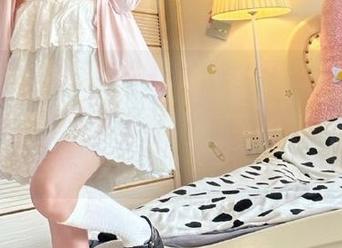 模范学院 - 最新作品：SiByl李思宁的水手服写真，带你领略不一样的青春与活力！