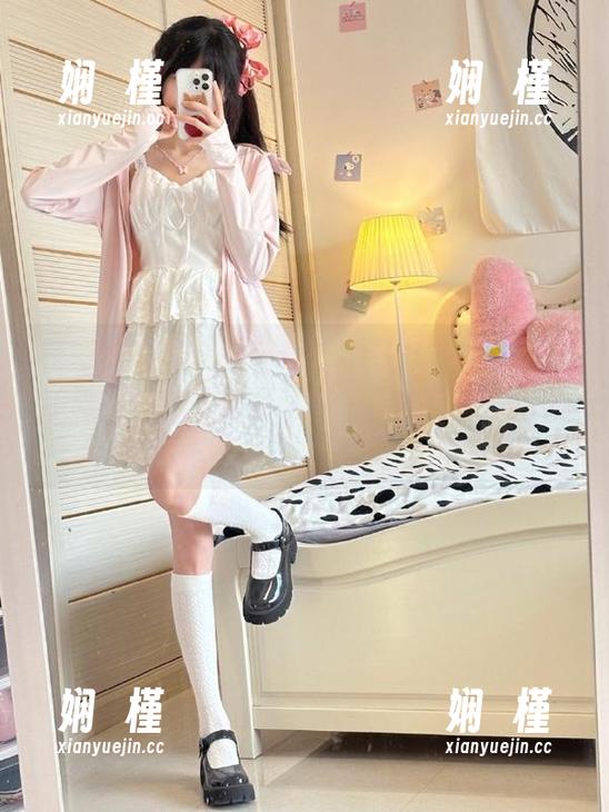 模范学院 - 最新作品：SiByl李思宁的水手服写真，带你领略不一样的青春与活力！