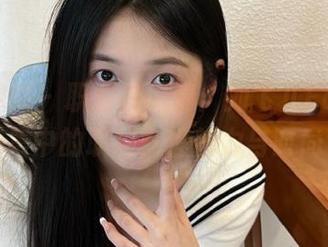 模范学院 - 职业装风情：刘飞儿Faye私房图集中的职场女性魅力与时尚气息